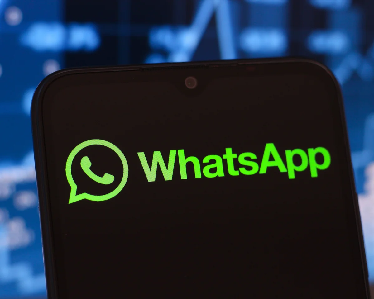 How to send messages to strangers on WhatsApp